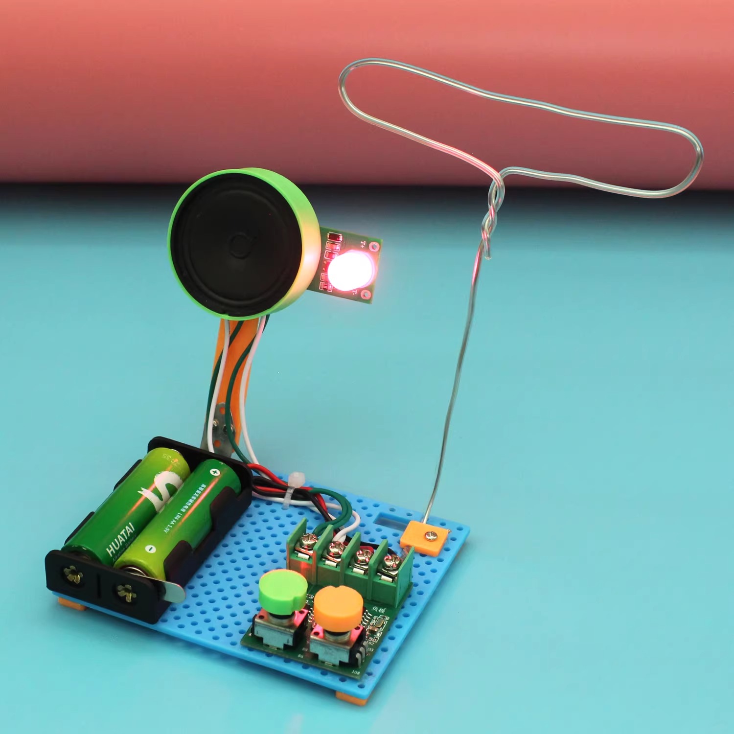 Kit de Rádio FM Retrô DIY Sem  - Science Experiment avaliação e preço